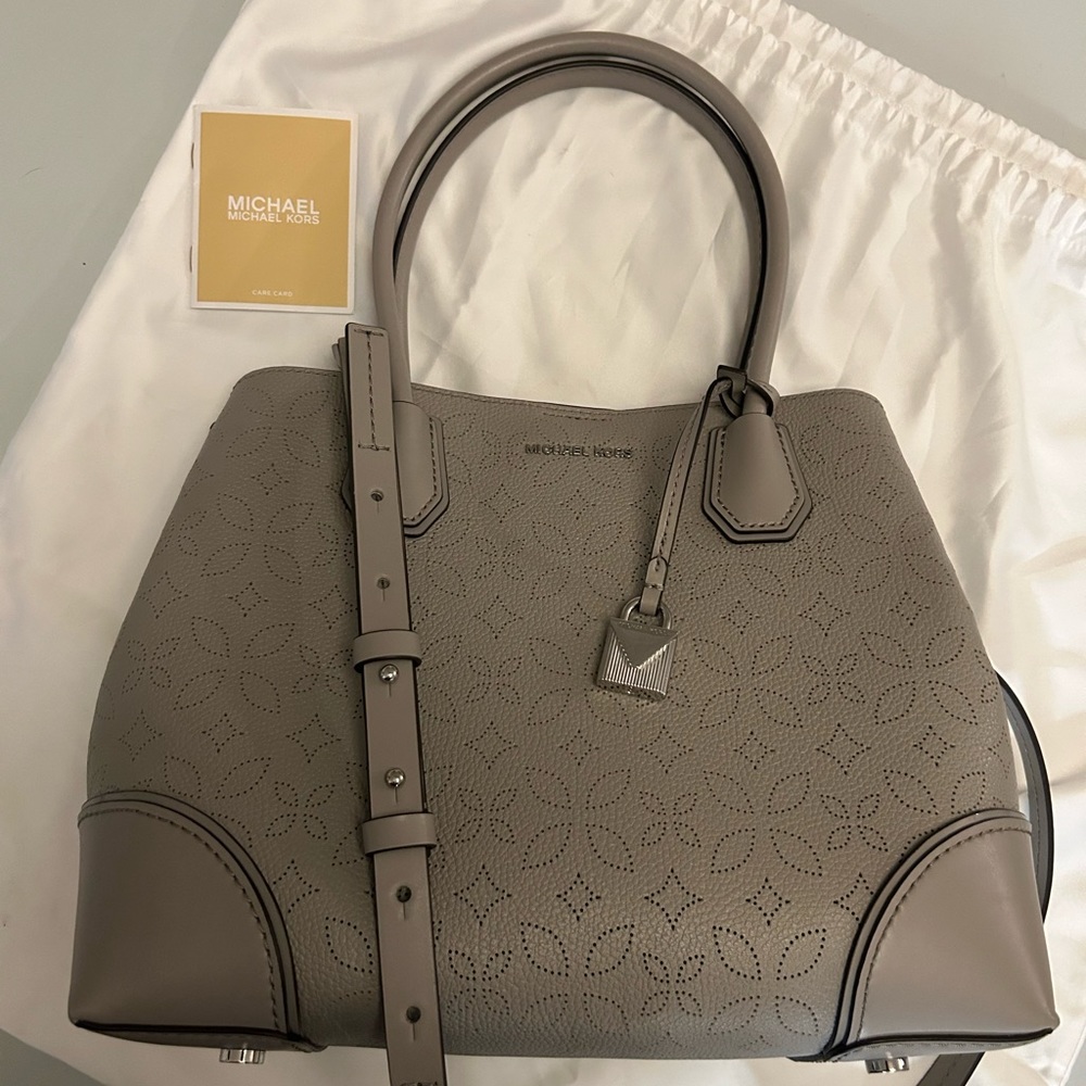 BRAND NEW Michael Kors Mercer Gallery bag